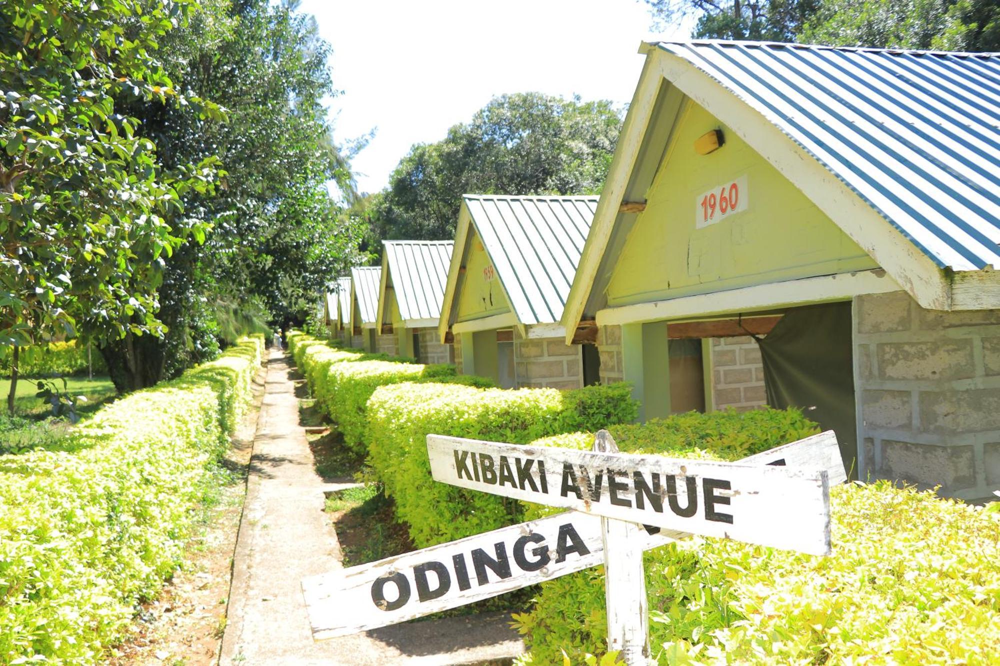 Rhino Tourist Camp Hotel Ololaimutiek Exterior foto